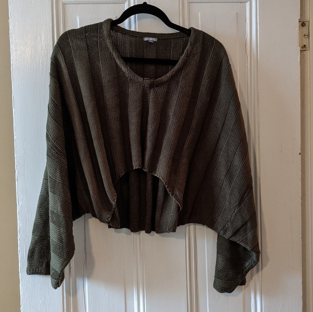 Cropped olive ribbed sweater